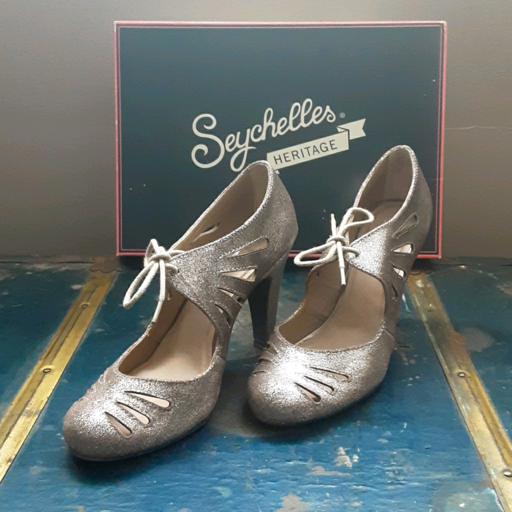 Seychelles Heels Metallic Pewter Suede